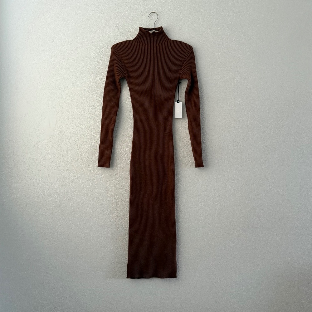 Astr Brown Ribbed Long Sleeve Maxi Dress